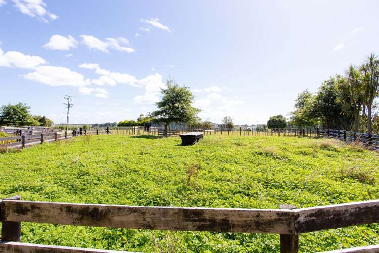 208 Holmwood Road Kaitoke_22