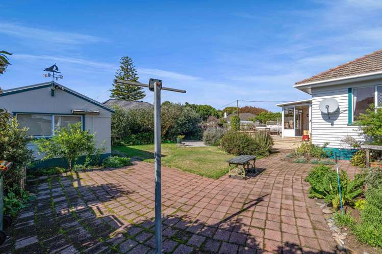125 Seaview Road Westown_29