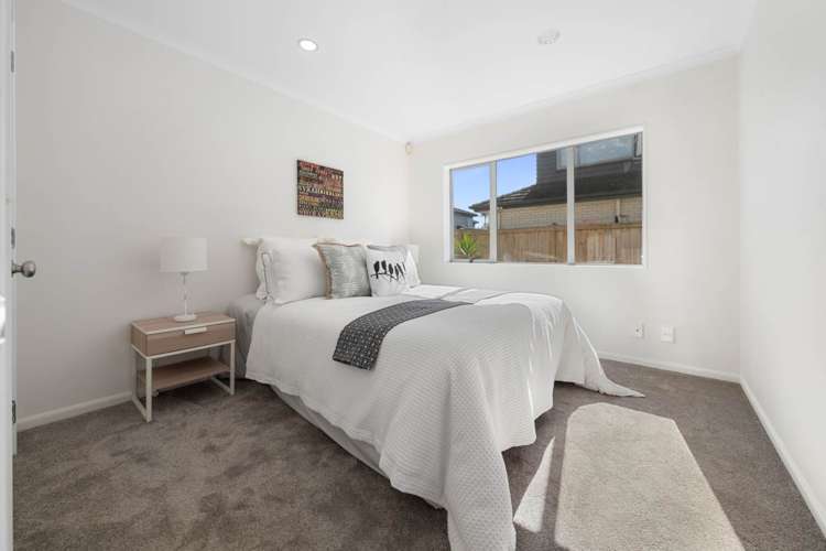 1 Pertosa Drive Flat Bush_12