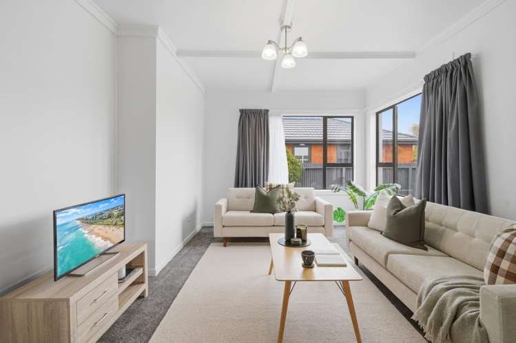 311 Crinan Street_2