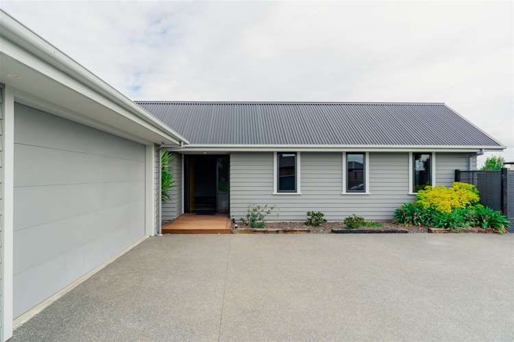 37 The Esplanade Pegasus_39