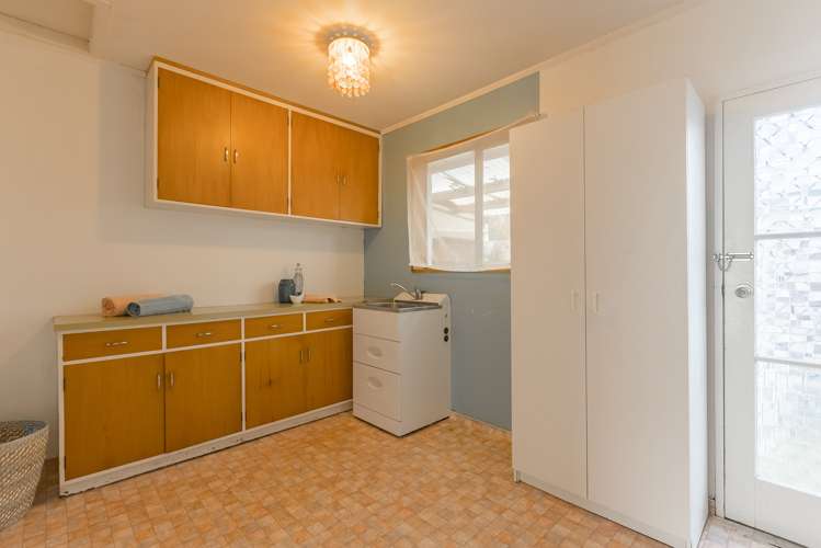 1/102 Hillcrest Road Raumati Beach_9