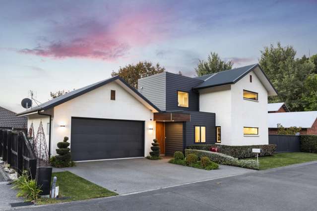 Contemporary Comfort with a Luxe Edge!