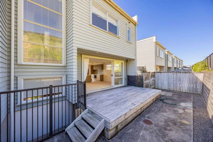 127 Barbarich Drive Stonefields_6