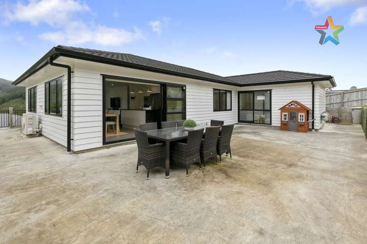 8 Frankie Stevens Place Riverstone Terraces_14