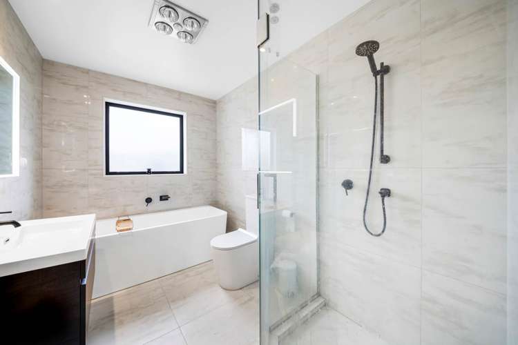 17 Lisnoble Road Flat Bush_20