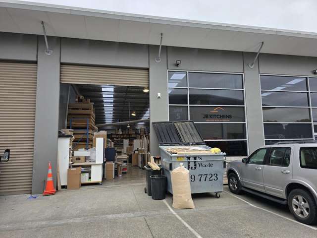 Modern Industrial Unit in Gracefield