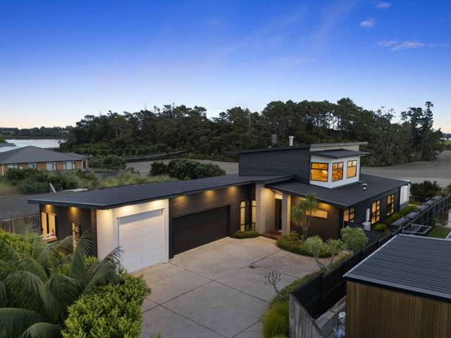 Exquisite Coastal Retreat