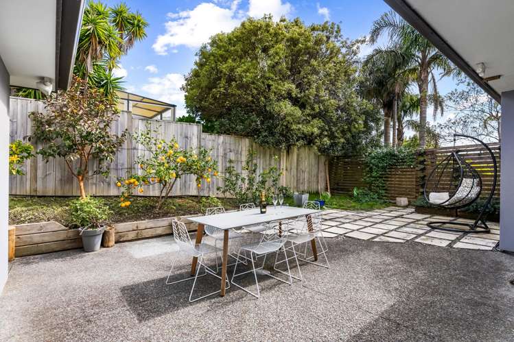 2 Rakau Views Orewa_9