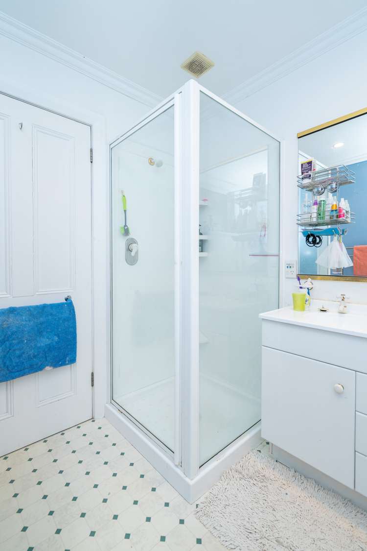 22 Mitchell Avenue Maryhill_21