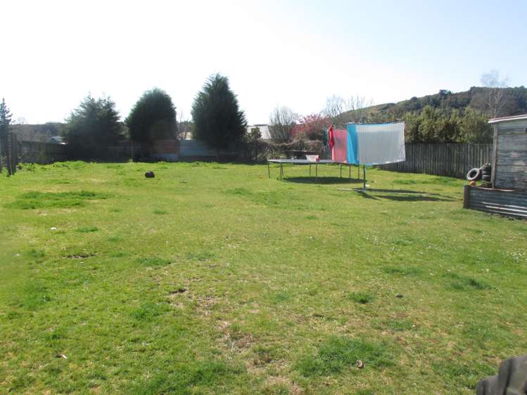 6 Conlon Street Reefton_21