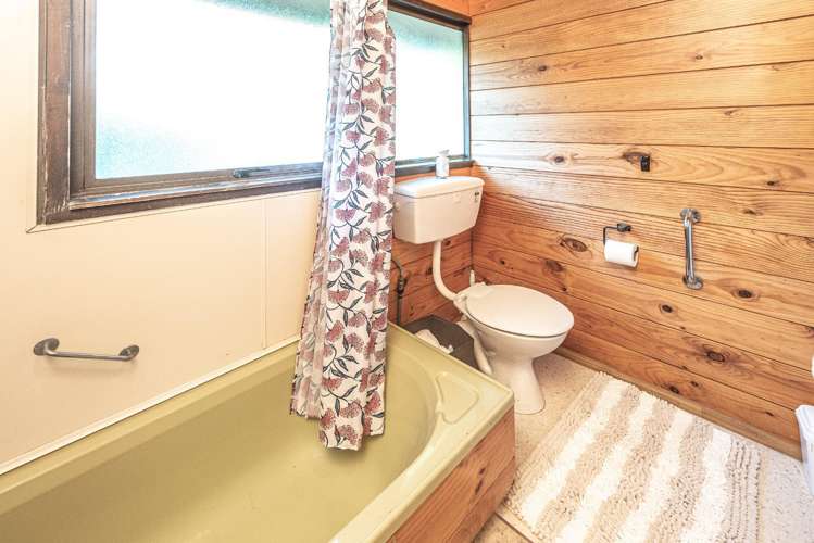 8 Kawau Place Otamatea_11