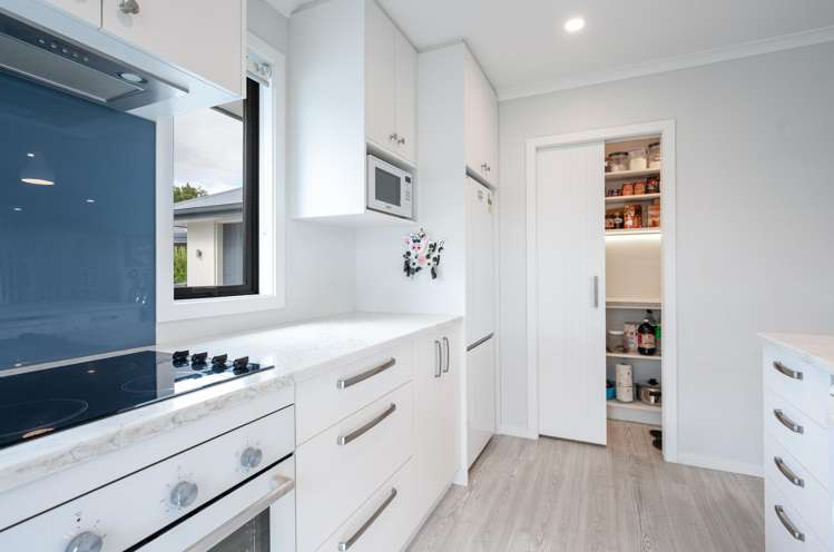 98 Daelyn Drive Richmond_3