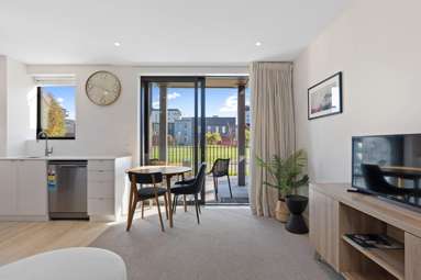 3/206 Hereford Street_3