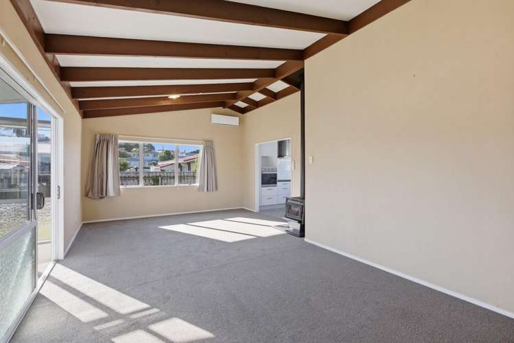 2/92a Ngamotu Road Spotswood_10