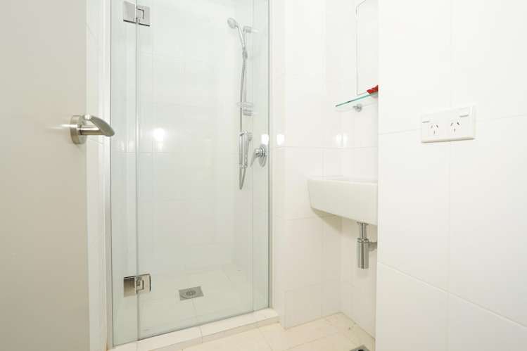 138 Lake Crescent Hamilton Lake_18