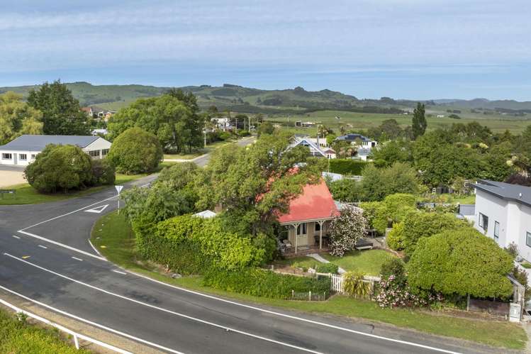 1383 + 1385 Coast Road Karitane_26