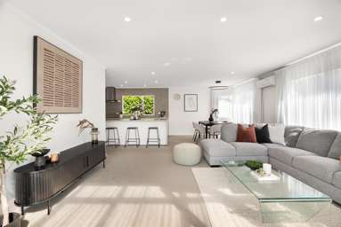 1/43 Kenneth Small Place_2