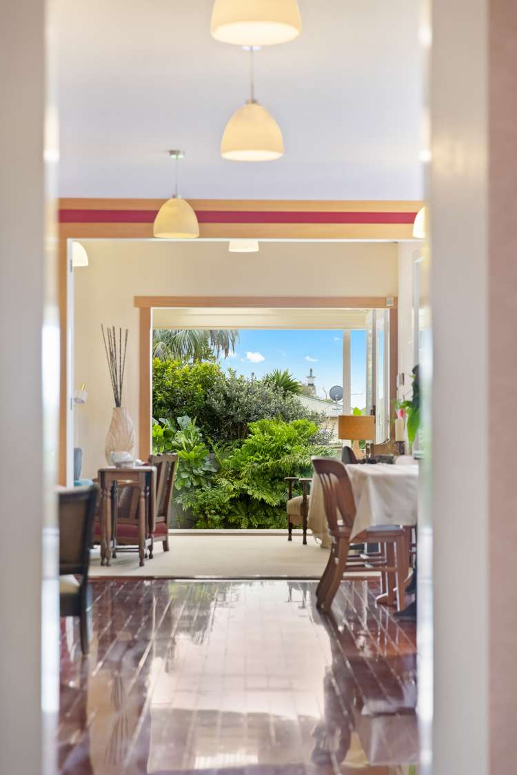 17 Harbutt Avenue Mount Albert_21