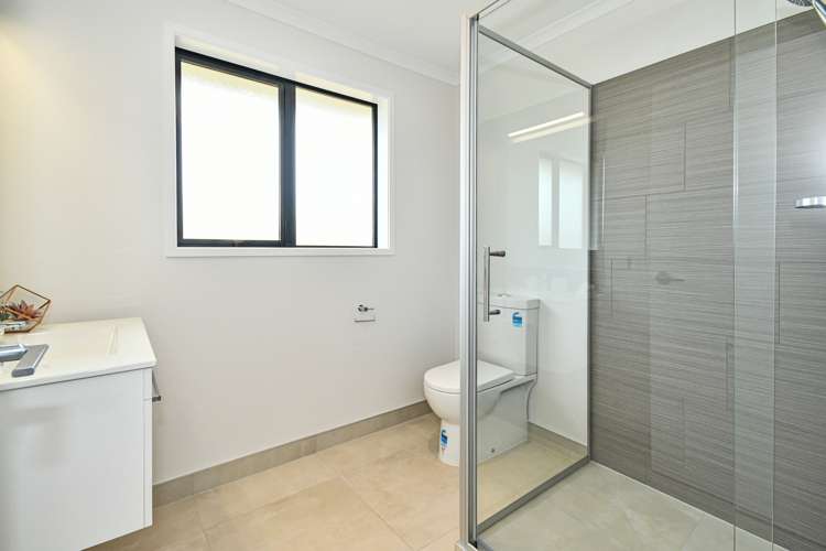 12 Uatoto Road Clarks Beach_9