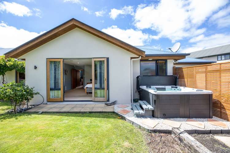 7 Cherrywood Park Springlands_22