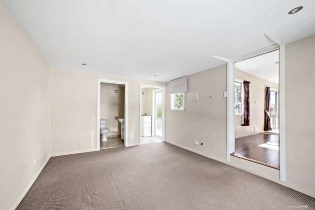 2/16 Portobello Place Torbay_4