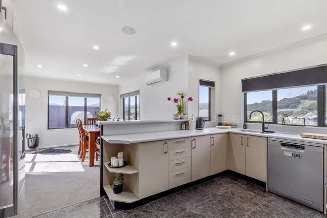 2 Endeavour Drive Whitby_1