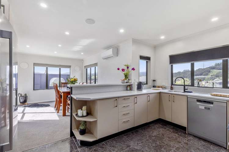 2 Endeavour Drive Whitby_1