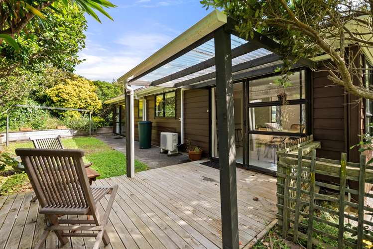 23B Thatcher Crescent Crofton Downs_11