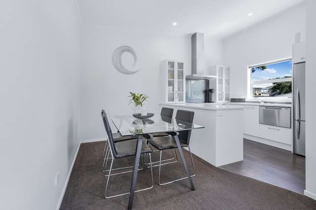 2/6 Dyer Street Whitiora_2