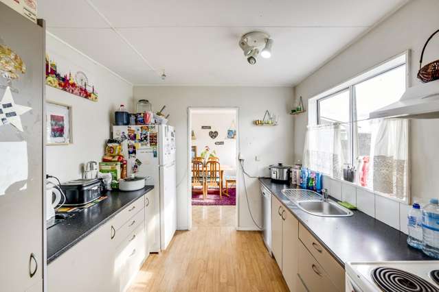 250 Flaxmere Avenue Flaxmere_3