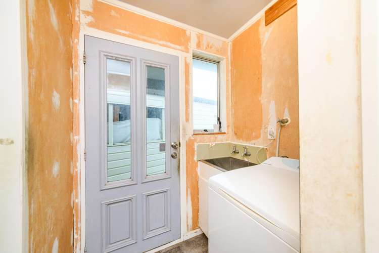 2 Tiller Close Kelvin Grove_12