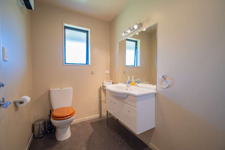 51 Howden Street Te Anau_6