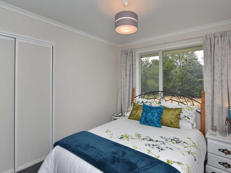 4 John Leith Place Leithfield_14