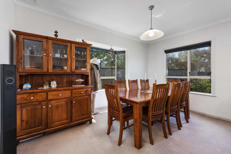 2a Field Street Silverstream_7