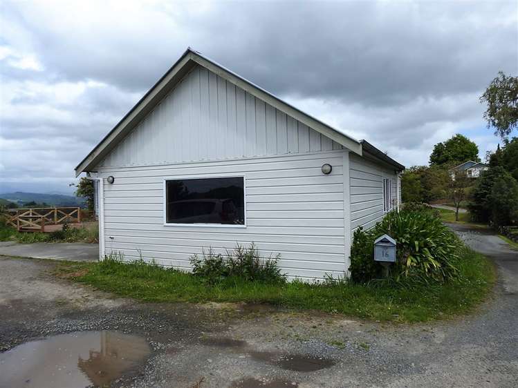 16 Pukeko Street Taihape and Surrounds_11