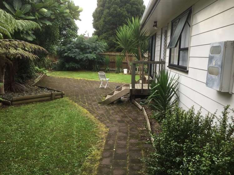 1/17 Anglers Way Wattle Downs_8