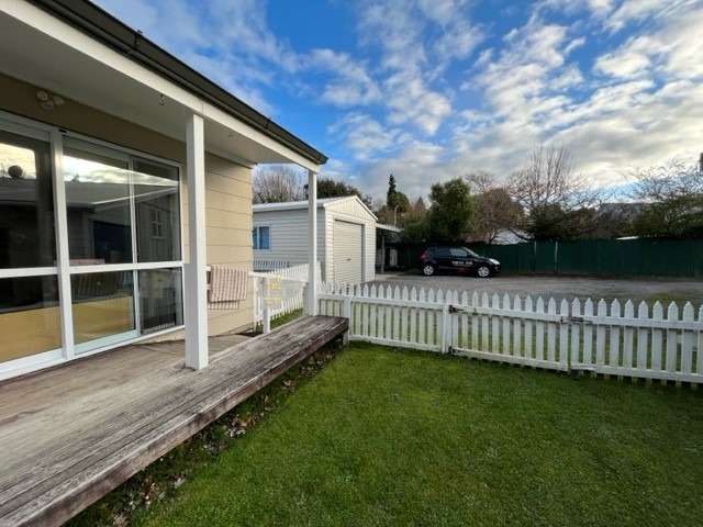 1/268a Sunset Road 2641_2