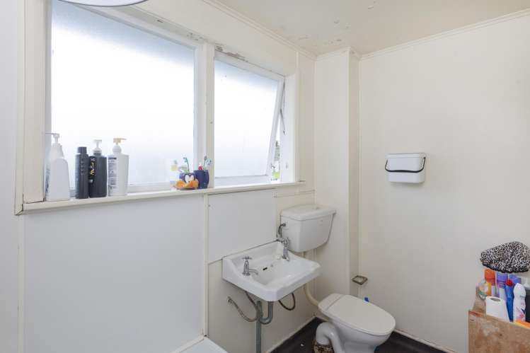 11-17 Cambridge Terrace Kaiti_18