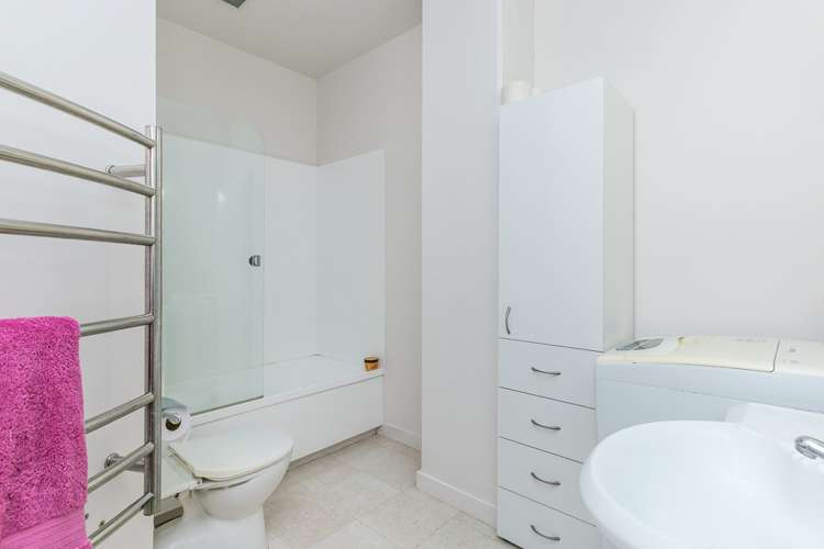 8/23 Tennyson Street Te Aro_9