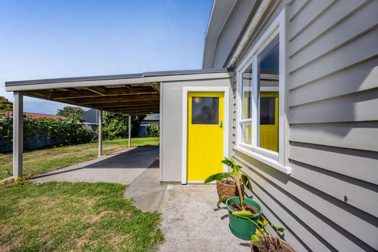 23 Layard Street Opunake_2