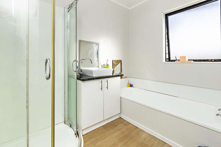 3/22 Barneys Farm Road Clendon Park_8