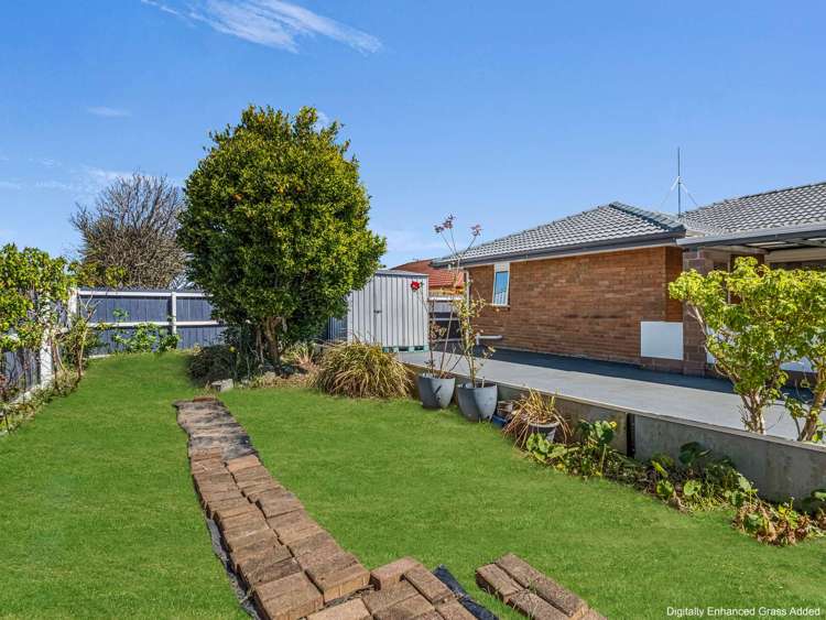 526 Massey Road Mangere_16
