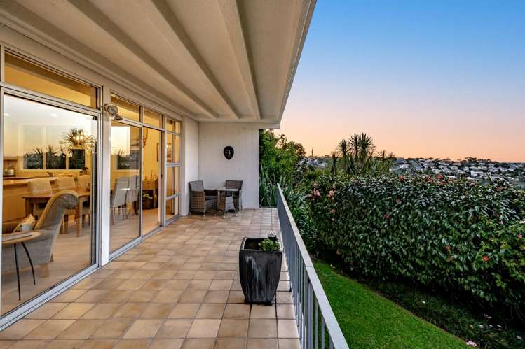 2 and 3/14 Portland Road Remuera_6