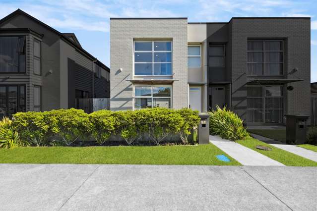 Spacious & Modern Home In The Heart of Addison...