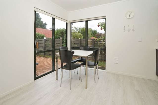 8 Ashford Mews Flagstaff_3