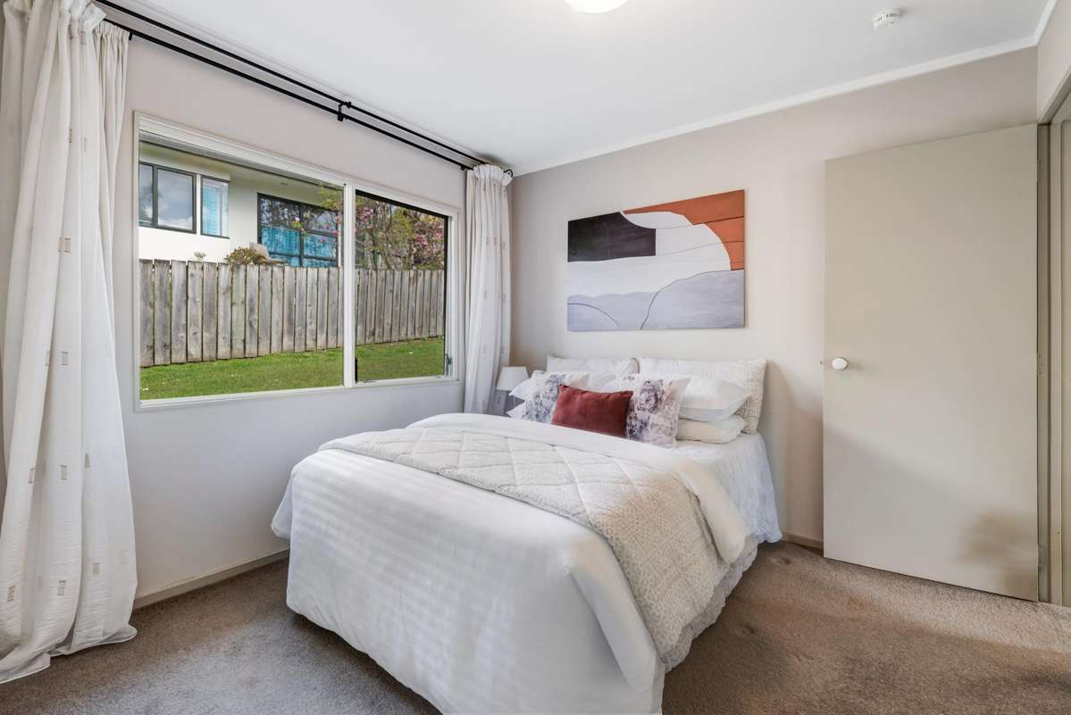 2/45 Unsworth Drive_5