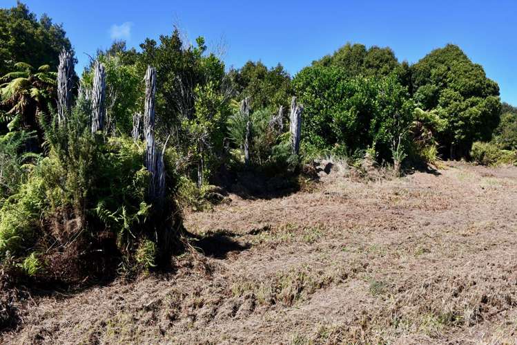 37 South Terrace Road Karamea_22