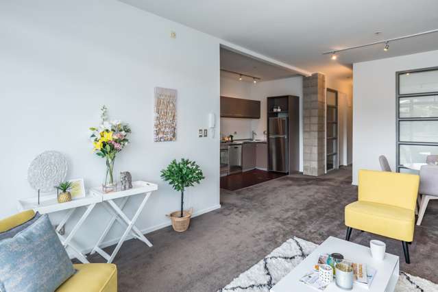 401/20 Hanson Street Mount Cook_3