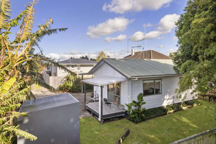 29B Henderson Crescent Parkvale_14